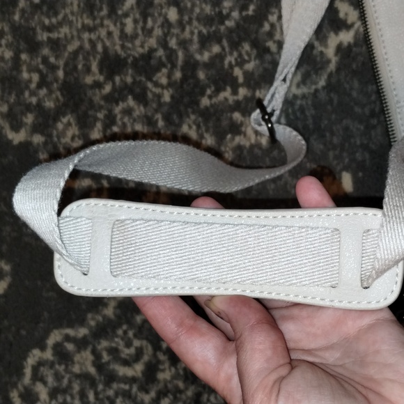The sak Lucia crossbody bag - Picture 9 of 9